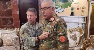 Afganistan'da savaş ağası Raşid Dostum'a 'Mareşal' ünvanı verildi