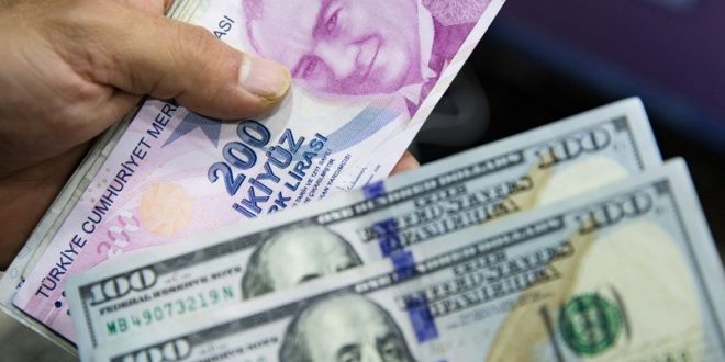 Dolar/TL düşmeye devam ediyor