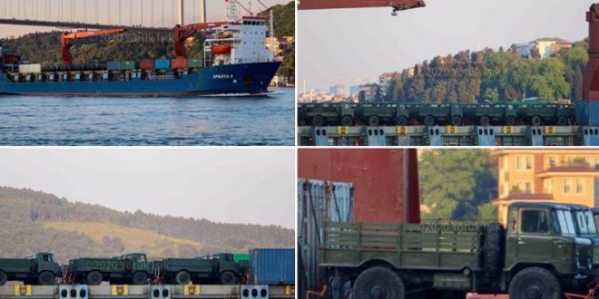 Rusya'nın askeri kargo gemisi İstanbul Boğazı'ndan geçti