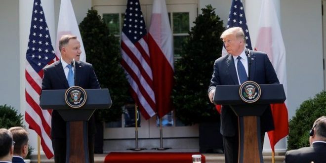 Trump: Almanya'daki askerlerimizi Polonya'ya çekebiliriz