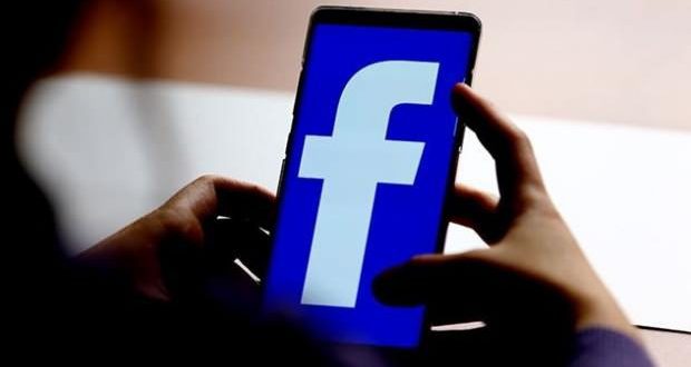 Facebook'ta da karanlık mod uygulaması başlıyor