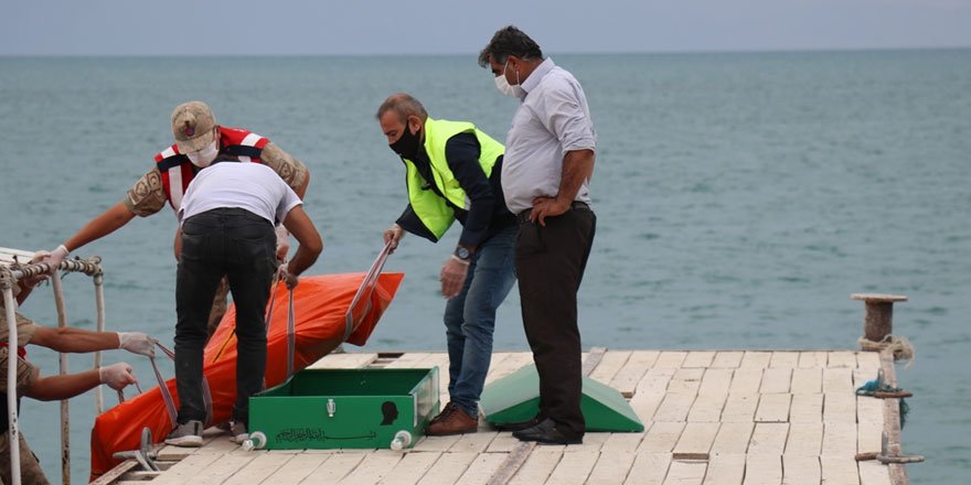 Van Gölü'nde cesetler çıkarılmaya devam ediyor!