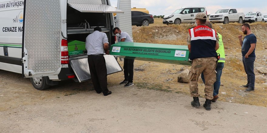 Van Gölü'nde cesetler çıkarılmaya devam ediyor!