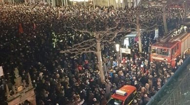 Almanya'da yaklaşık 2 bin kişi ırkçılığı protesto etti