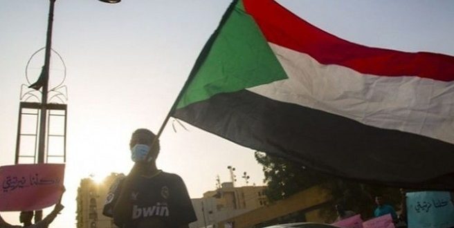 Sudan'da ptotestolarda şiddet olayları başladı; olağanüstü hal ilan edildi