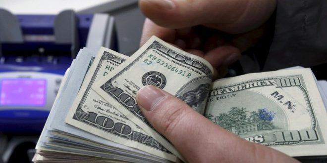 Dolar 7.10 seviyesinin üzerinde, euro rekor tazeledi