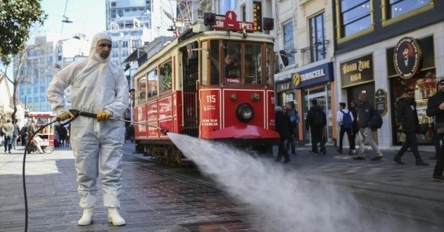 Bakan Koca: Günlük iyileşen hasta sayımız yeni hasta sayımızdan fazla