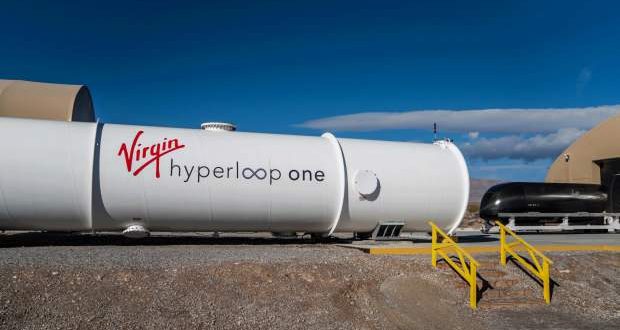 Hyperloop, içinde insan bulunan kapsülle sürüş deneyi yaptı!