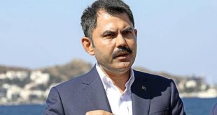 Murat Kurum, İzmir'de Afet Koordinasyon merkezinde açıklamalarda bulundu