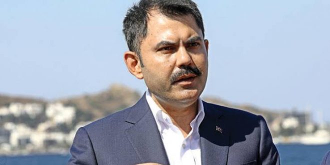 Murat Kurum, İzmir'de Afet Koordinasyon merkezinde açıklamalarda bulundu