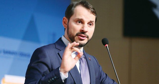 Berat Albayrak'a övgüler: Bağımsız ekonomi mücadelesi verdi!