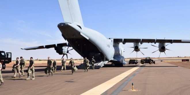 İngiltere Batı Afrika ülkesi Mali'ye asker gönderdi