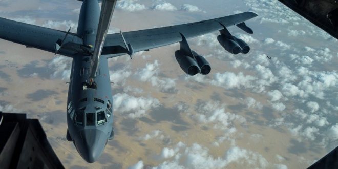 Amerikan B-52'leri Ortadoğu semalarında