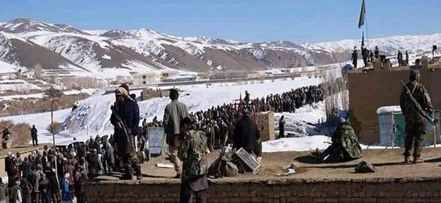 Afganistan'da İran destekli Hazara milisler hükümet güçleriyle çatışıyor