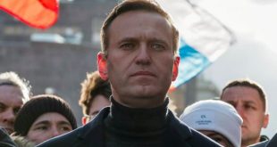 Rusya'ya dönen muhalif Navalny 30 günlüğüne gözaltına alındı