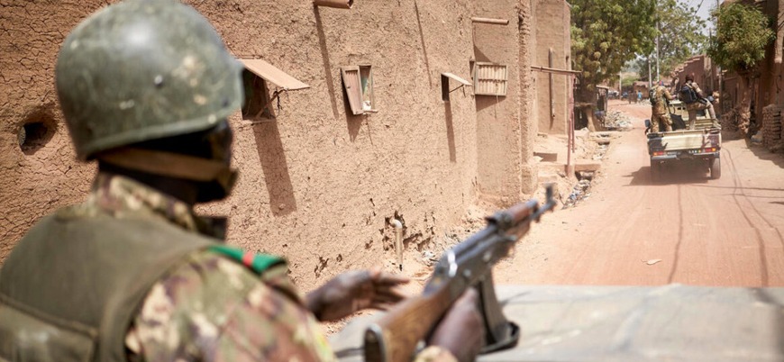 Mali'de ordu güçlerine saldırı: 9 ölü