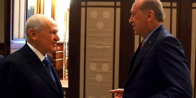 Erdoğan ve Bahçeli'den anayasa görüşmesi!