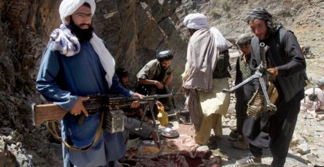 Taliban Afgan ordusuna yönelik saldırılarını sürdürüyor