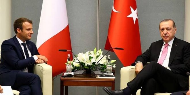 Erdoğan Macron ile görüştü, taziyelerini iletti!