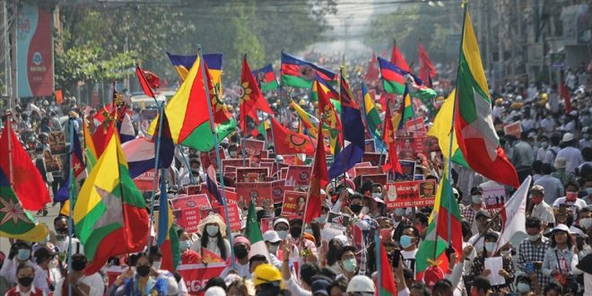 Myanmar'da halk ordusu kuruluyor!