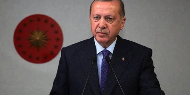 FETÖ'cüler sokaklara, Erdoğan aleyhinde sloganlar yazdırmışlar!