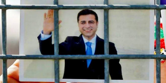 Yargıtay, Selahattin Demirtaş'ın hapis cezasını onadı!