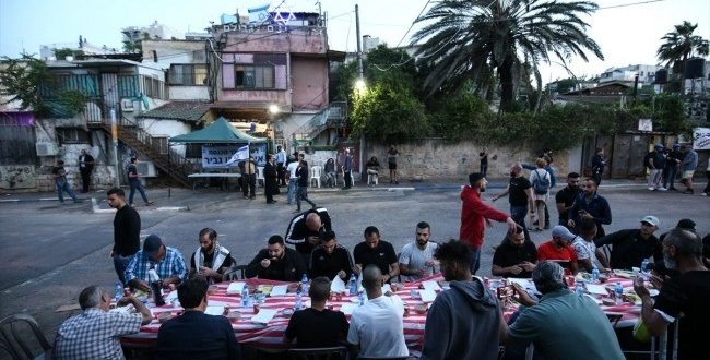 Yahudi yerleşimciler, iftar vakti saldırdı!