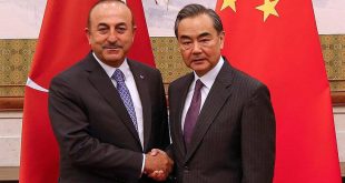 Mevlüt Çavuşoğlu Çinli Mevkidaşı ile Özbekistan'da görüştü!