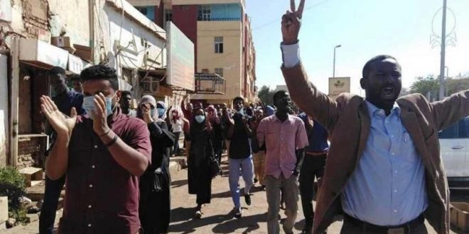 Sudan'da hükümet protesto ediliyor!