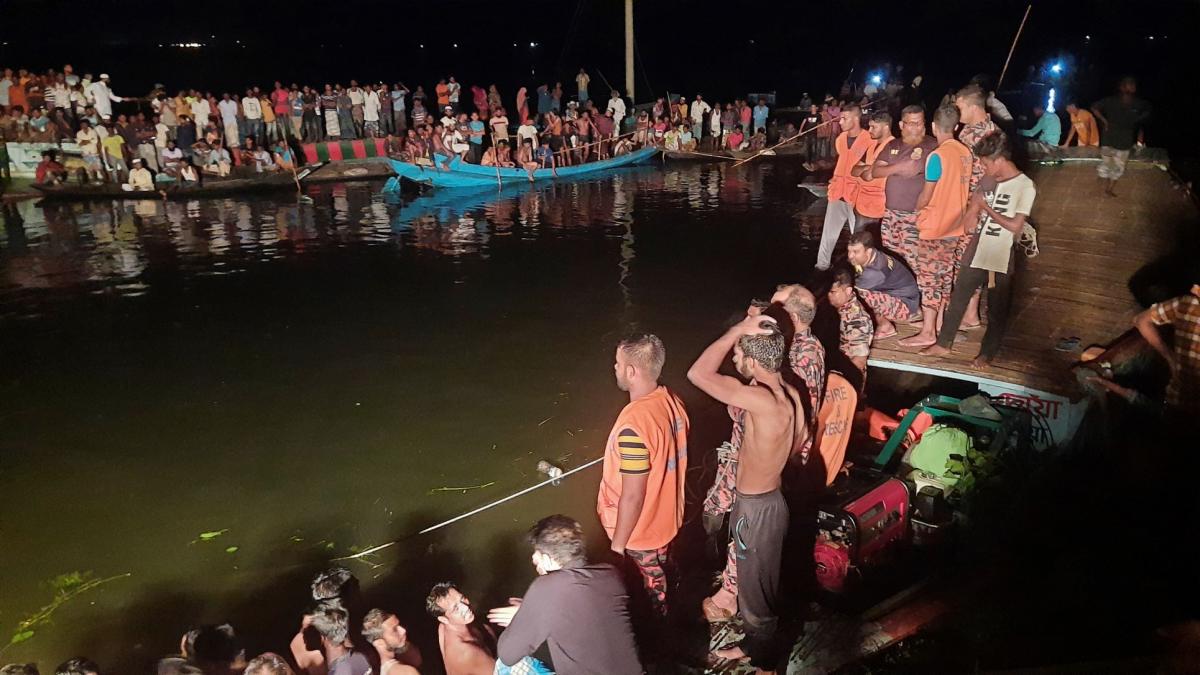 Bangladeş’te yolcu gemisi ve tekne çarpıştı: 21 ölü