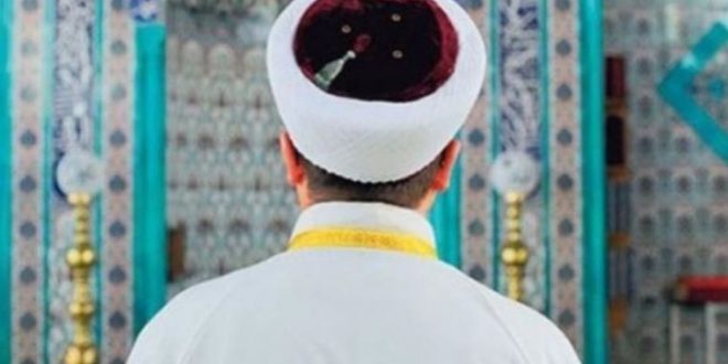 Kendi düşüncesini söyleyen imam açığa alındı