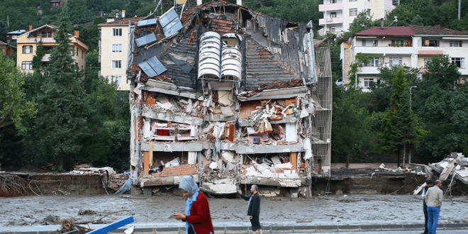 Sel felaketinde can kaybı 27 oldu