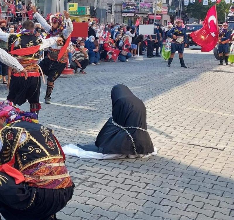 CHP'li belediye çarşafı aşağılayan skandalla ilişkisini inkar etti