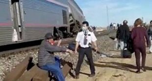 ABD'de tren raydan çıktı, ölü ve yaralılar var!