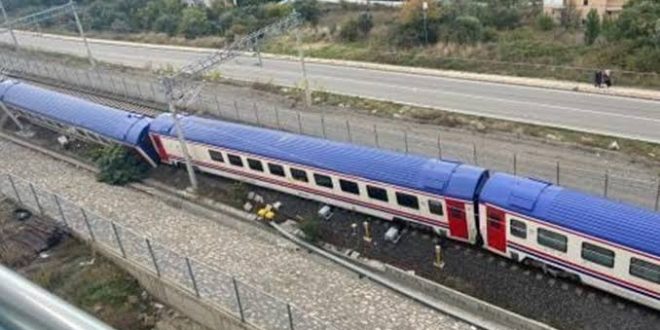 Kocaeli'de tren kazası!