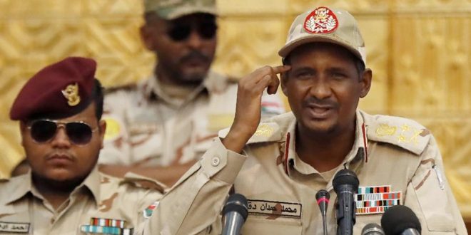 Sudan darbesinin 'gölge lideri' olduğu öne sürülen Hemidti kimdir?