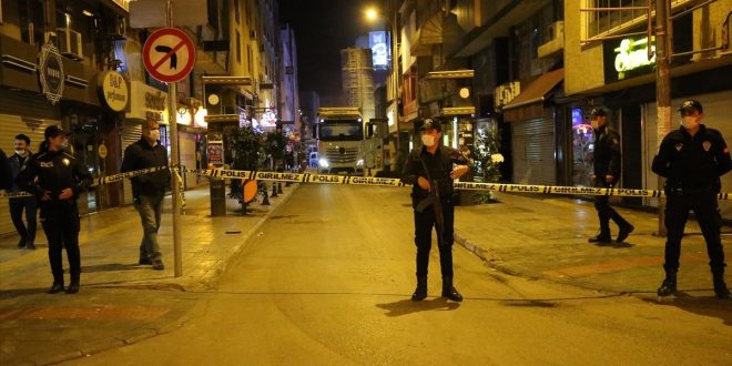 İnşaatın çimento deposunda patlama meydana geldi: 3 yaralı