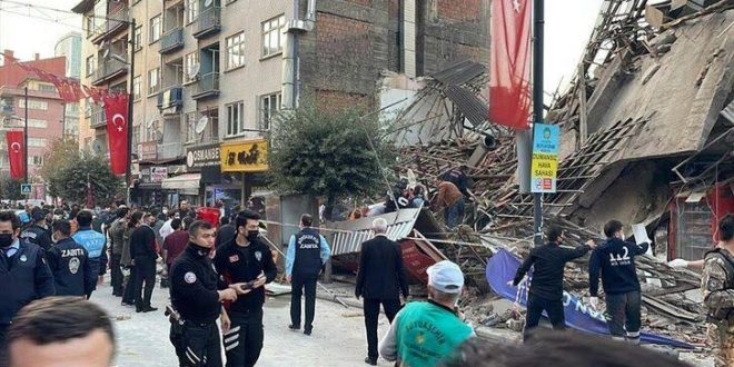 Malatya'da çöken binanın arama kurtarma çalışmaları sona erdi!