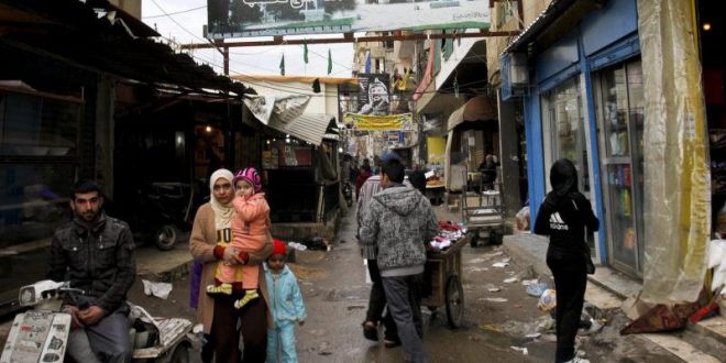 Lübnan'da mülteciler yardımları azaltan BM'yi protesto etti