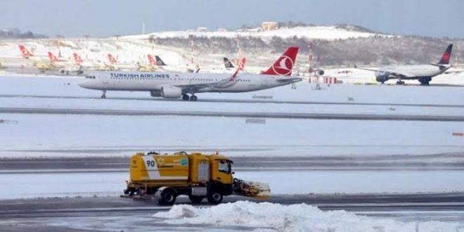 İstanbul Havalimanı'nda tüm uçuşlar durduruldu!