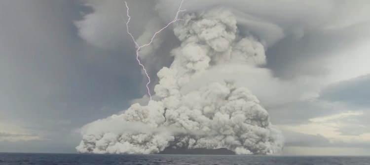 Japonya'dan felaketi yaşayan Tonga'ya acil yardım