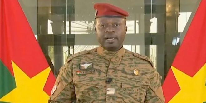 Burkina Faso'da darbenin lideri Damiba Devlet Başkanı oldu