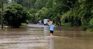 Avustralya'yı sel vurdu, binlerce kişi mahsur