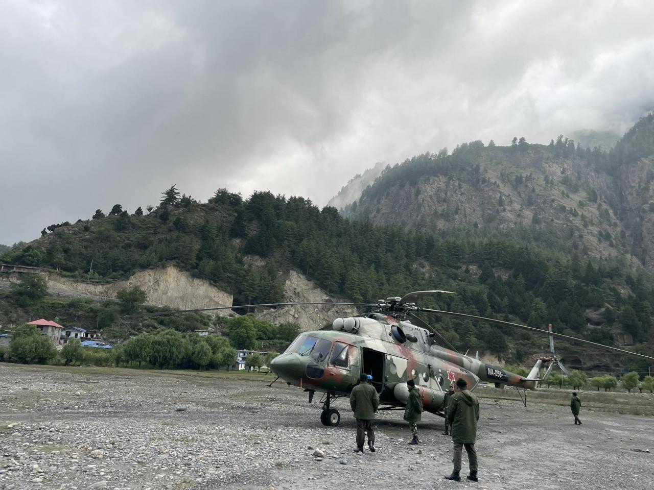 Nepal’de düşen uçağın enkazı ile 14 yolcunun cesedine ulaşıldı