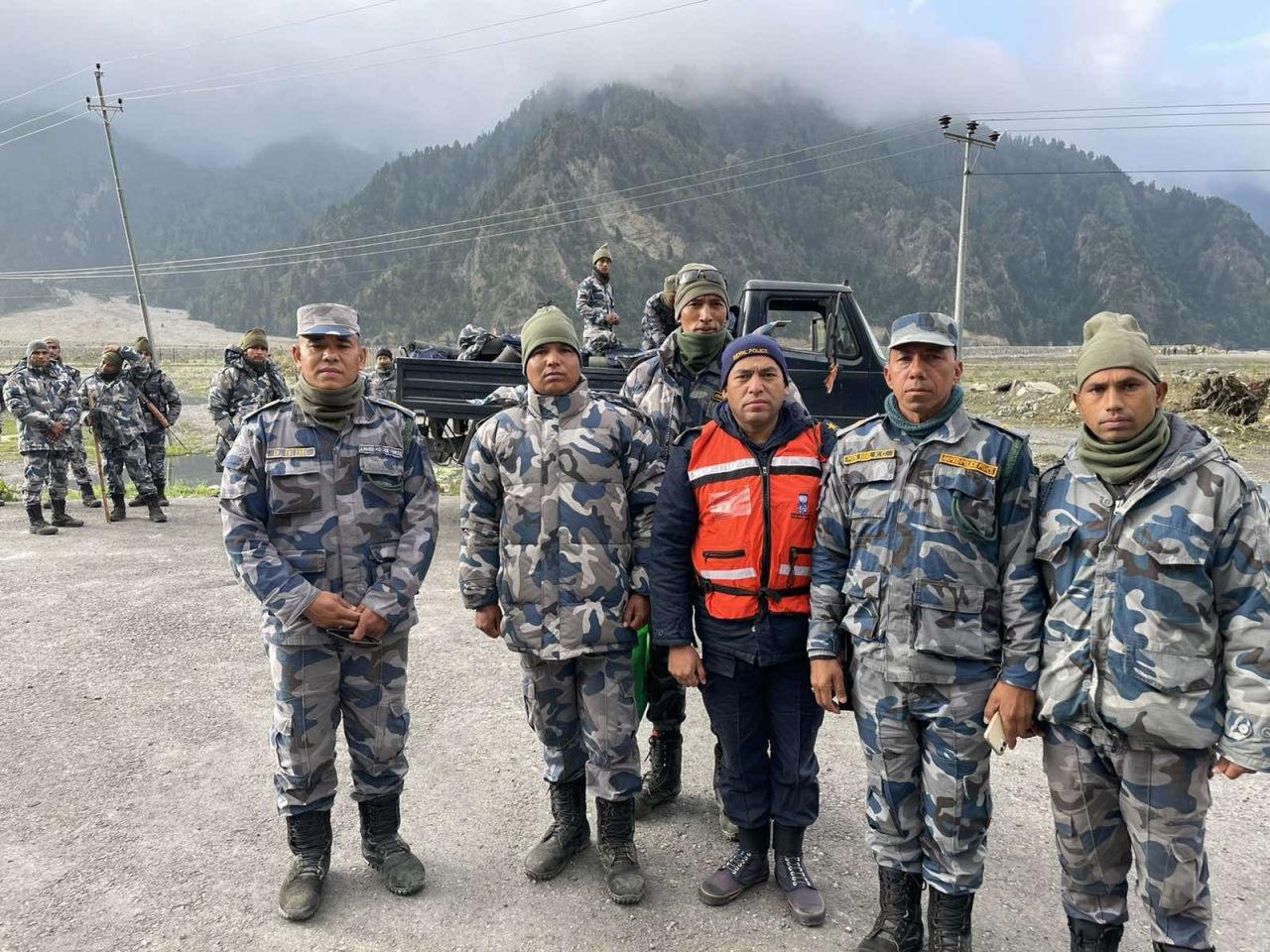 Nepal’de düşen uçağın enkazı ile 14 yolcunun cesedine ulaşıldı