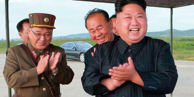 Kim Jong-un’dan ''dar pantolon'' yasağı