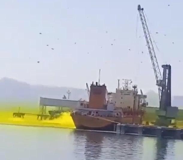 Akabe Limanı'nda tanker patladı, zehirli gazdan 10 kişi öldü!