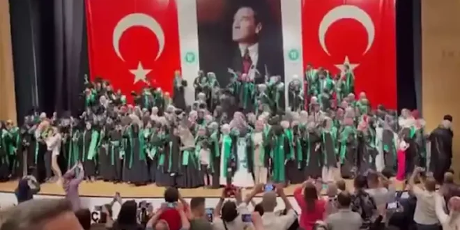 İlahiyat Fakultesi'nden Kemalistleri gururlandıracak kutlama!