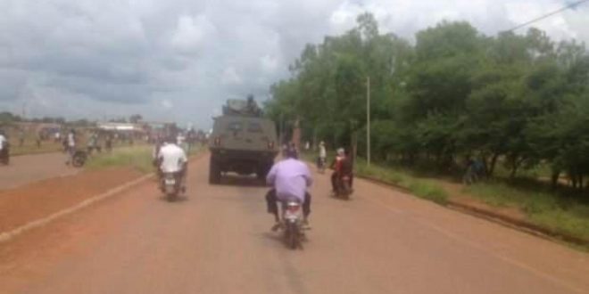 Burkina Faso askerlerine saldırı: 13 ölü