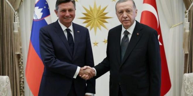 Erdoğan, mevkidaşı Pahor'u karşıladı